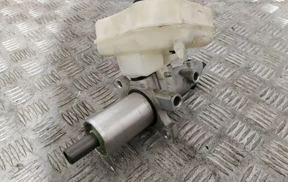 Mercedes-Benz CLS C219 Master brake cylinder 5655 A2114300802