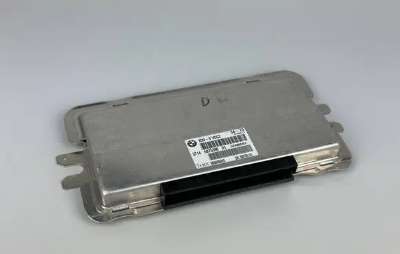 BMW 5 F10 F11 Suspension control unit/module 6875390 000706143 00404884H5
