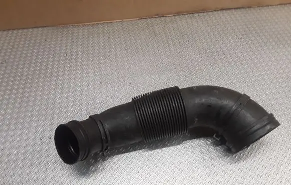 Audi Q7 4L Air intake duct part 7L6129627F