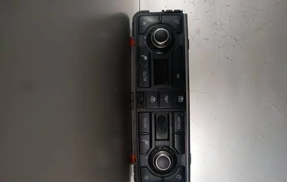 Audi A8 S8 D3 4E Climate control unit 4E0820043K 4E0910043C 5HB00848019
