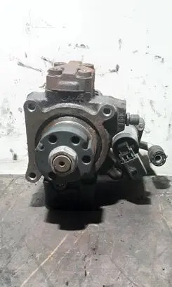 Volkswagen PASSAT B7 Fuel injection high pressure pump 03L130755H