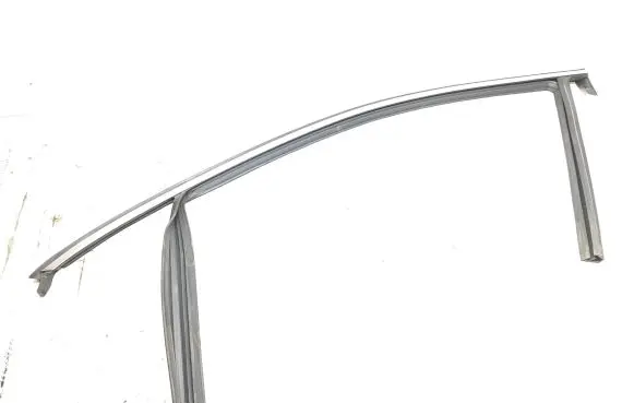 Renault Talisman Front door glass trim molding
