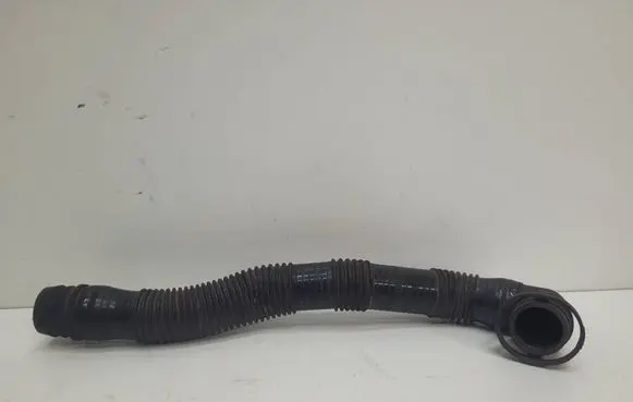 Audi A6 S6 C6 4F Breather hose/pipe 058133889
