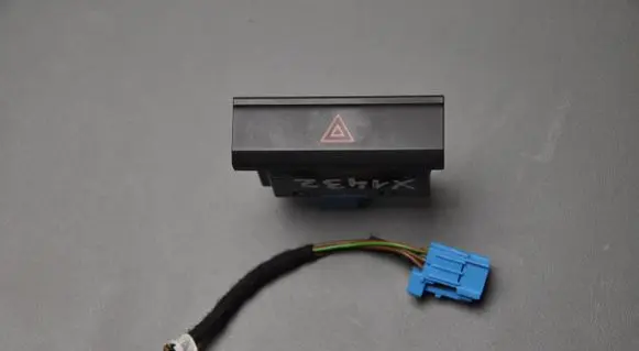Volkswagen T-Roc Hazard light switch 2GA953509