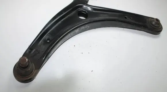 Mitsubishi Outlander Front lower control arm/wishbone