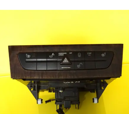 Mercedes-Benz E W211 Seat heating switch A2116800552
