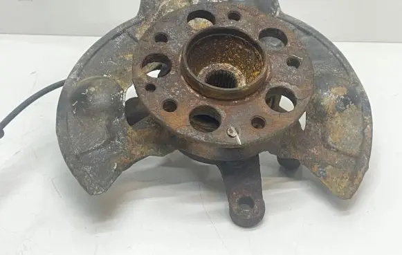Mercedes-Benz A W169 Front wheel hub