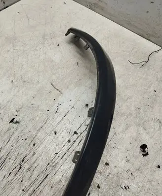 Volvo V70 Front bumper splitter molding 08693170 BP3EB