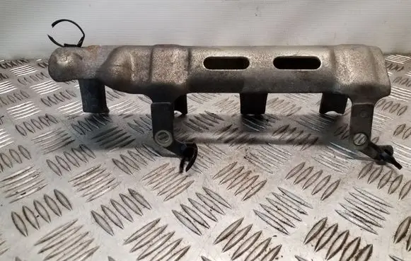 Other engine bay part