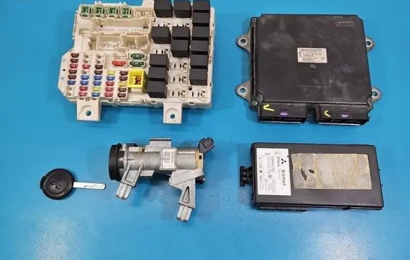 Mitsubishi Colt CZ3 Engine control unit/module ECU A1351505979 IMPRK1566185