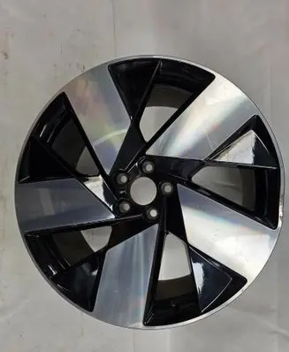 Volvo EX40 R20 alloy rim 32143630