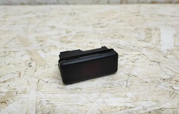 BMW 5 E39 Hazard light switch 8350947