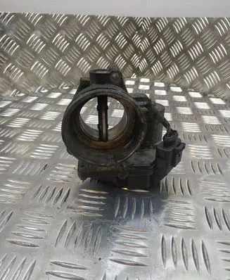 Volkswagen Golf V Throttle valve 03G128063G