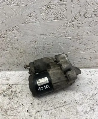 Citroen C4 Grand Picasso Starter motor M000T32271