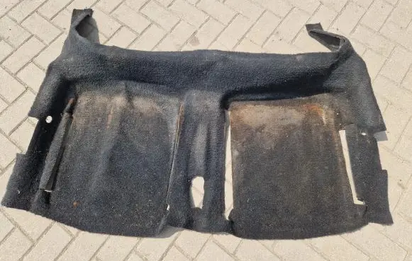 Volkswagen Jetta I Rear floor carpet liner 173863101
