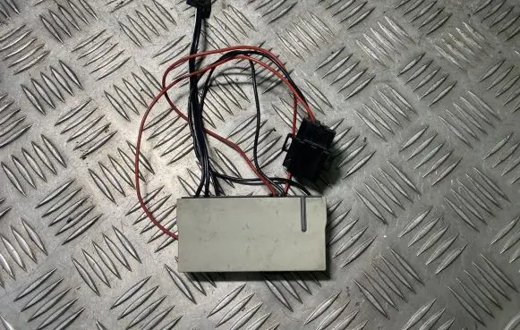 Volvo 850 Antenna control unit 9130312 611896061 6118