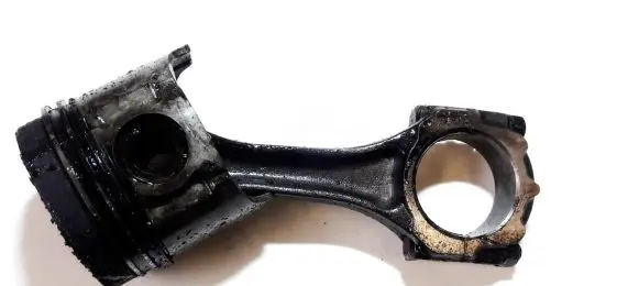 Mazda 323 Piston with connecting rod rf9a