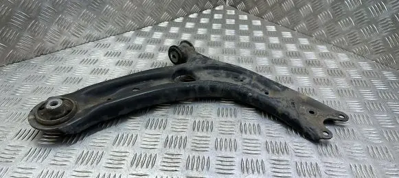 Volkswagen PASSAT B8 Front lower control arm/wishbone