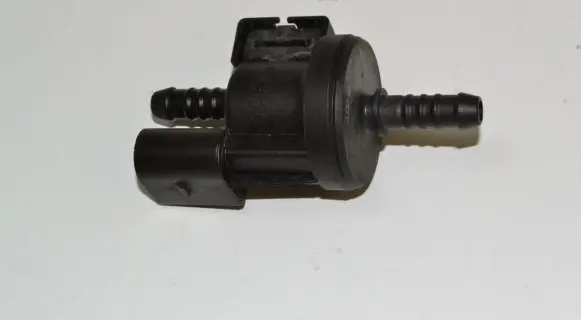 Volkswagen Beetle A5 Turbo solenoid valve 06E906517A