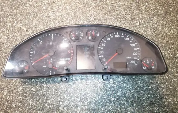 Audi A6 S6 C5 4B Speedometer (instrument cluster) 4B0919881X