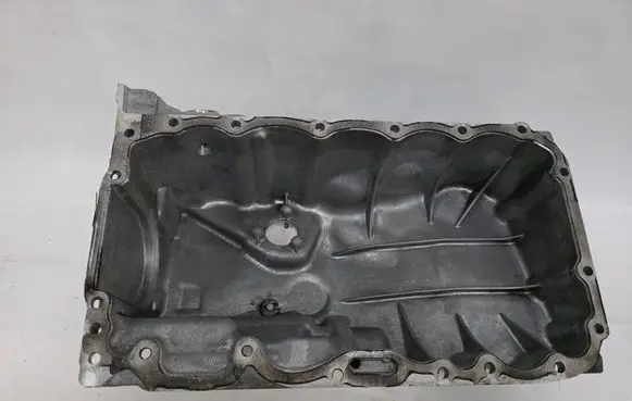BMW 5 G30 G31 G38 Oil sump 8513658
