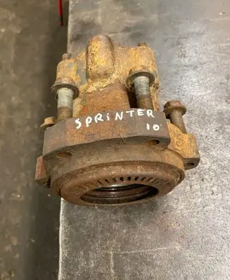 Mercedes-Benz Sprinter W906 Rear wheel hub spindle/knuckle 9060201 A9060201