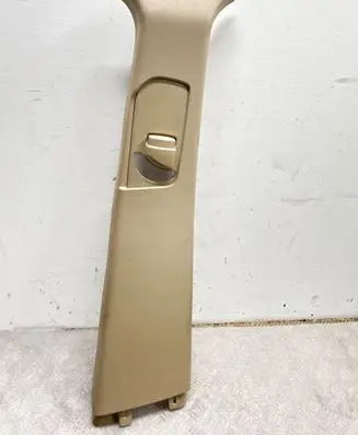 (B) pillar trim (bottom)