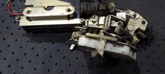 Mazda 626 Rear door lock