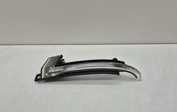 Audi Q3 8U Mirror indicator light 8K0949101