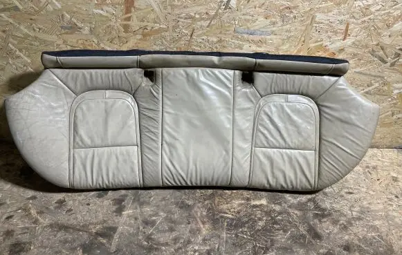 Jaguar XF Rear seat 