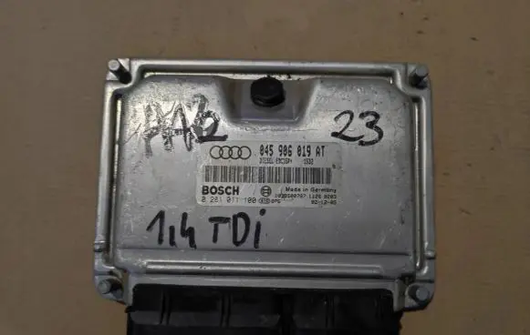 Audi A2 Engine control unit/module 045906019AT 0281011100