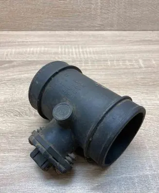 Chrysler Voyager Mass air flow meter 4861076 0281002132