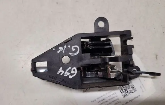 Toyota Avensis Verso Rear door interior handle