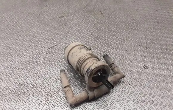 Jeep Patriot Windscreen/windshield washer pump 