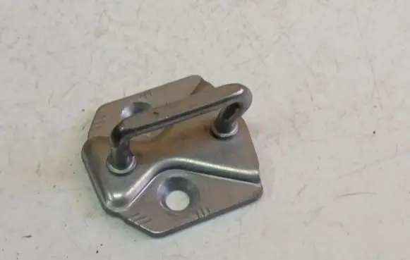 Ford C-MAX II Front door lock loop/hook striker 31462052