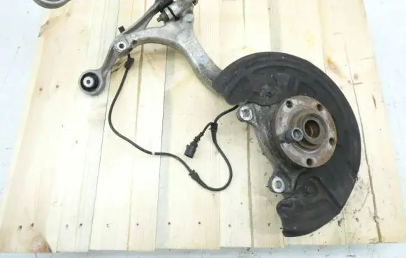 Audi A4 S4 B7 8E 8H Front wheel hub spindle knuckle 8E0258F