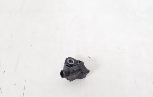Mercedes-Benz E W213 Airbag deployment crash/impact sensor A2139051300