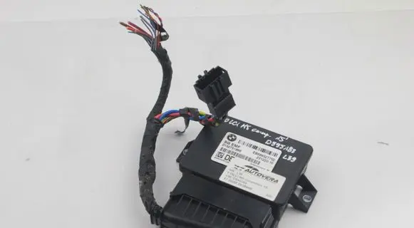 BMW X3 F25 Hand brake control module 6863277