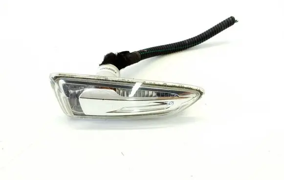 Opel Crossland X Front fender indicator light 13491089