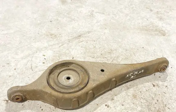 Volvo XC70 Rear upper control arm/wishbone