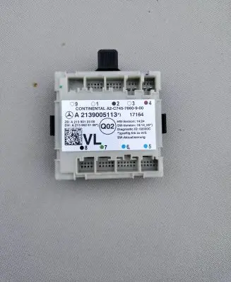 Mercedes-Benz E W213 Door control unit/module A2139005113 A2139012300