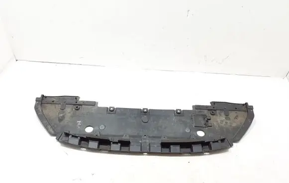 Renault Captur II Engine splash shield/under tray 622352140R