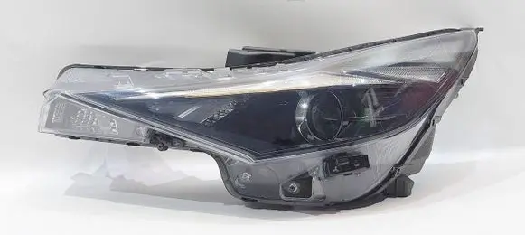 Hyundai Elantra VII Headlight/headlamp 92101-AA000