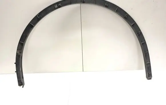 Tesla Model Y Front arch trim 165869600A 165869200A