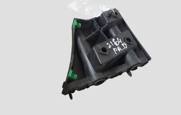 Volvo V40 Front bumper mounting bracket 31425111