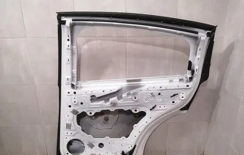 Tesla Model S Rear door 1069538E0A