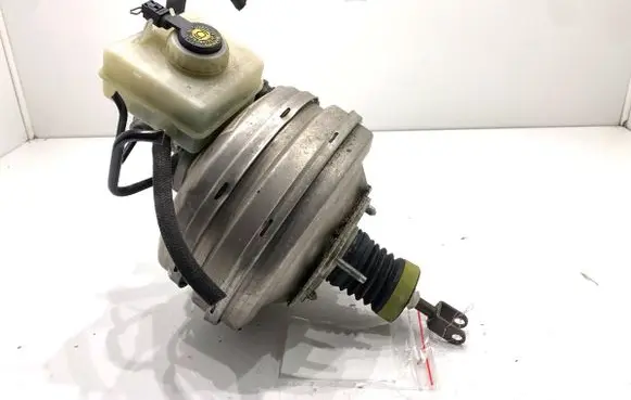 BMW 5 E60 E61 Brake booster 6778826