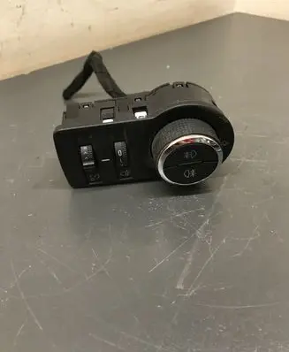 Opel Mokka Fog light switch 