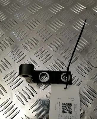 Volvo XC60 Front door upper hinge 31424608