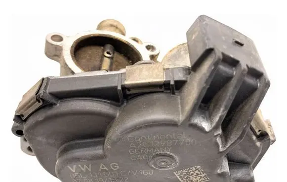 Volkswagen PASSAT B8 EGR valve 05L131501C
